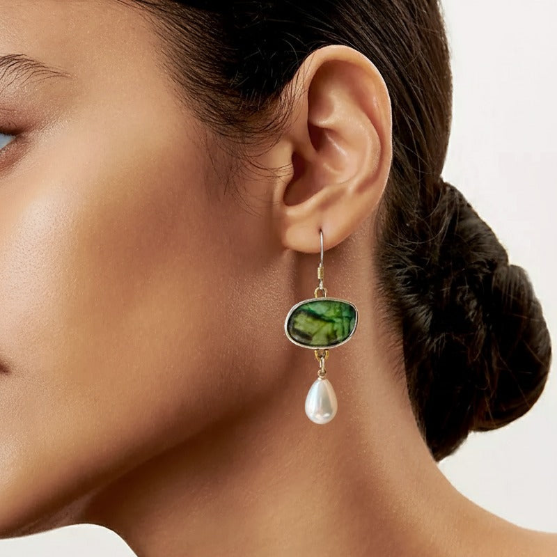 Srebrne kolczyki z kamieniami naturalnymi